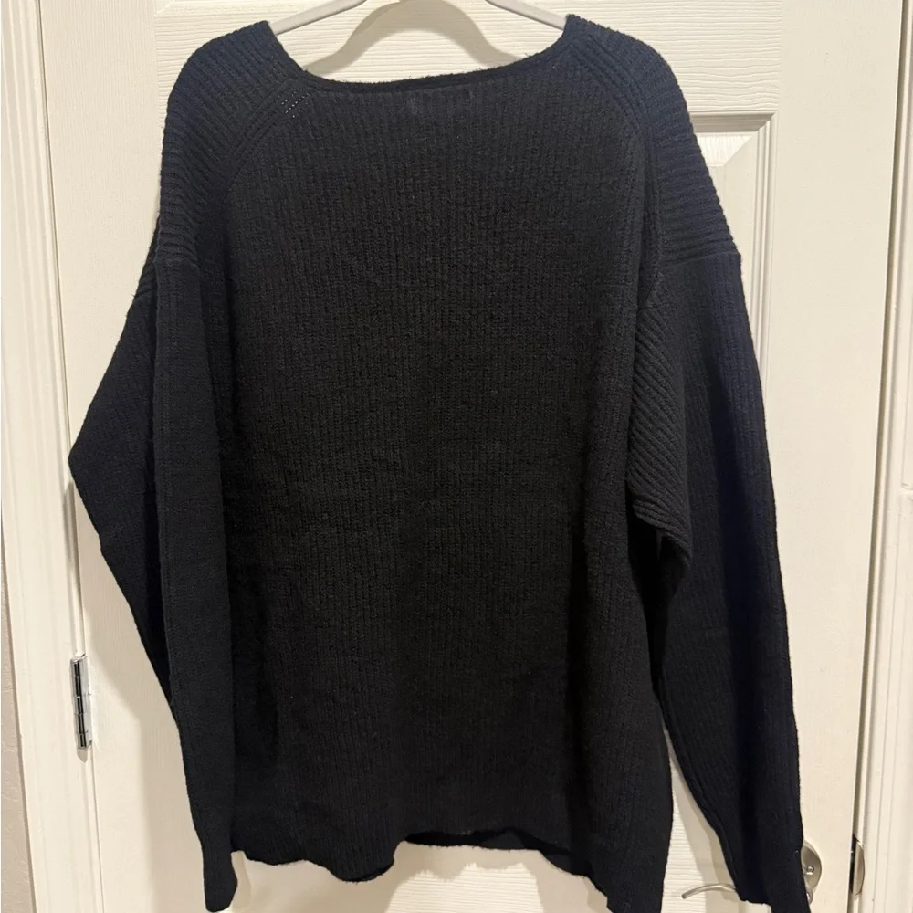Ava & Viv Black V-Neck Sweater - Picture 3 of 3
